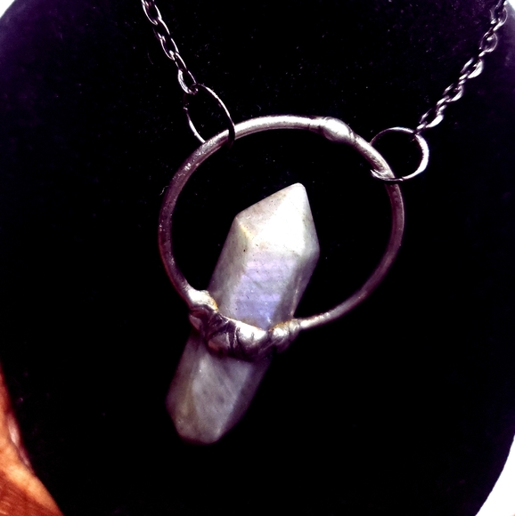 Labradorite crystal necklace - Picture 12 of 15
